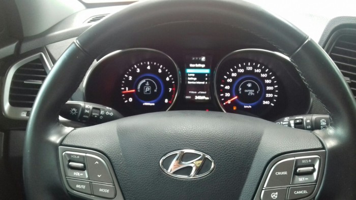 Hyundai Santa Fe 4WD 2.4AT sx 2015 màu trắng