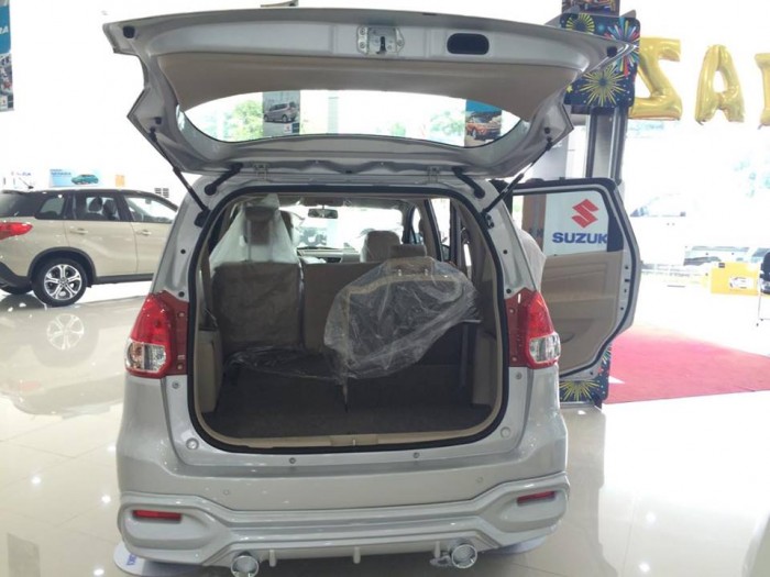 Xe du lịch 7 chỗ Suzuki Ertiga 2017 - KHUYẾN MÃI NGAY 40 TRIỆU