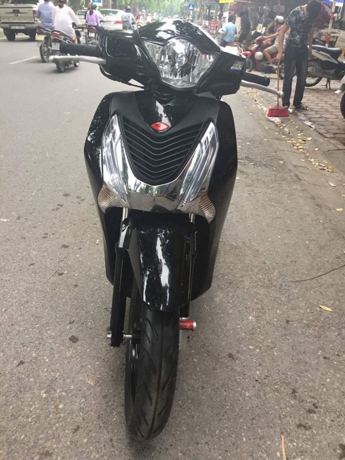 SH 150 đăng ký cuối 2016 còn rất mới.