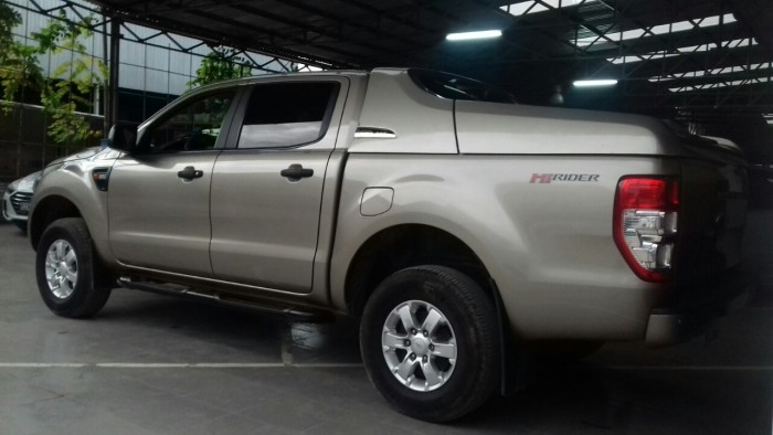 Bán Ford Ranger  2.2 AT, sản xuất 2013, số tự động, máy dầu, 1 cầu, màu vàng cát