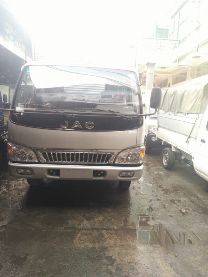 Bán xe tải Jac 4t95 thùng kín Inox, trả góp 95%, giá rẻ