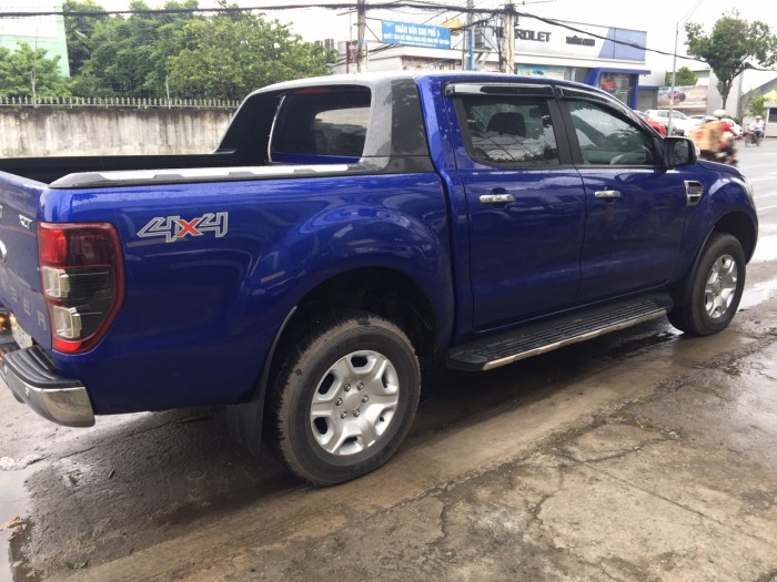 Ford Ranger XLT 2016 đã vô nhiều đồ chơi, xe chính hãng