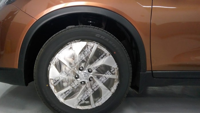 Navara X-Trail 2.5 Full Option màu nâu, xe giao ngay, hỗ trợ vay 85%, KM đến 120tr