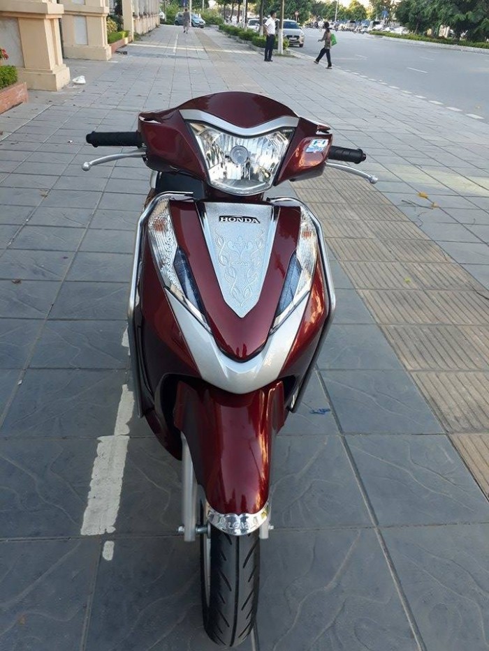 Honda lead đỏ mận đời 2017