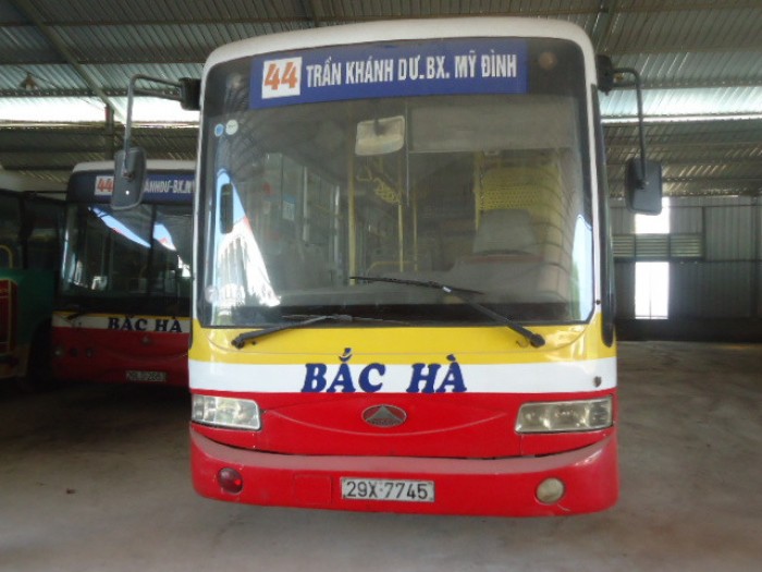 Bán lô xe Bus B60 Trung Quốc đời 2006, giá rẻ nhất tại Bắc Giang