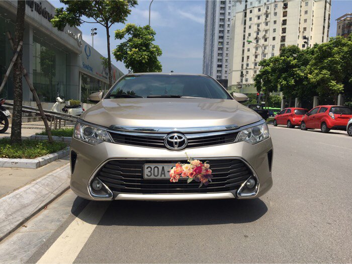 Bán xe Camry 2.0 E 2015 biển Hà Nội