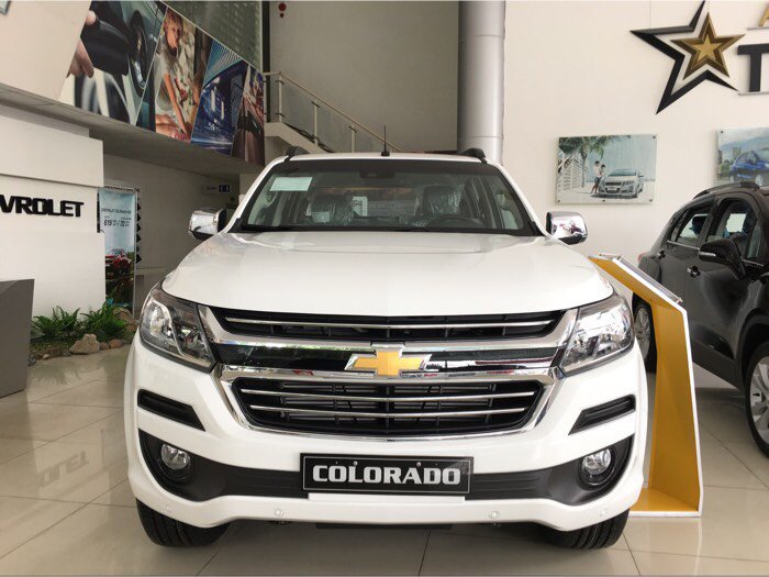 Chevrolet Colorado 2.8 AT - Khuyến mãi đến 70 triệu đồng trong tháng 8