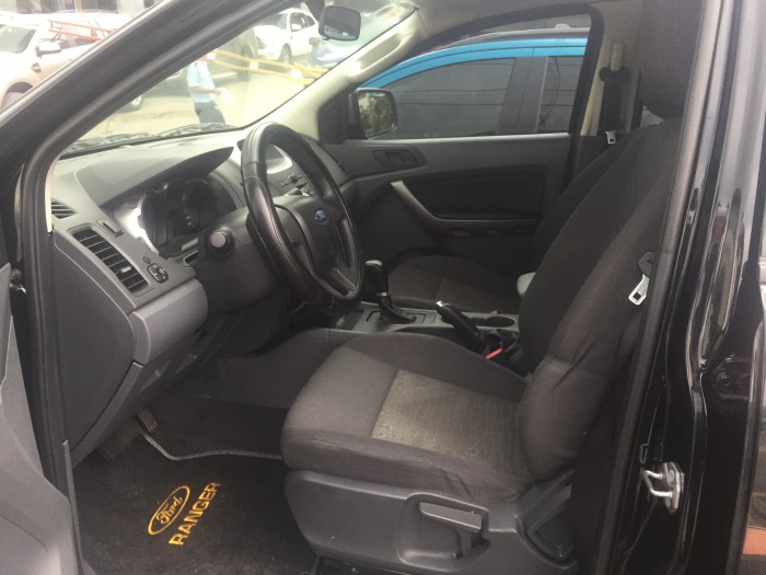 Bán Ford Ranger 01 cầu số tự động sx 2014 canopy