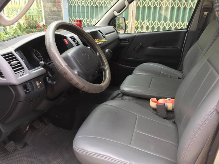 Cần bán gấp xe Toyota Hiace 2007 số sàn xe 16 chổ còn rất mới