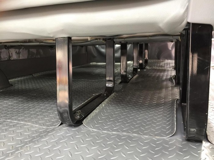 Cần bán gấp xe Toyota Hiace 2007 số sàn xe 16 chổ còn rất mới