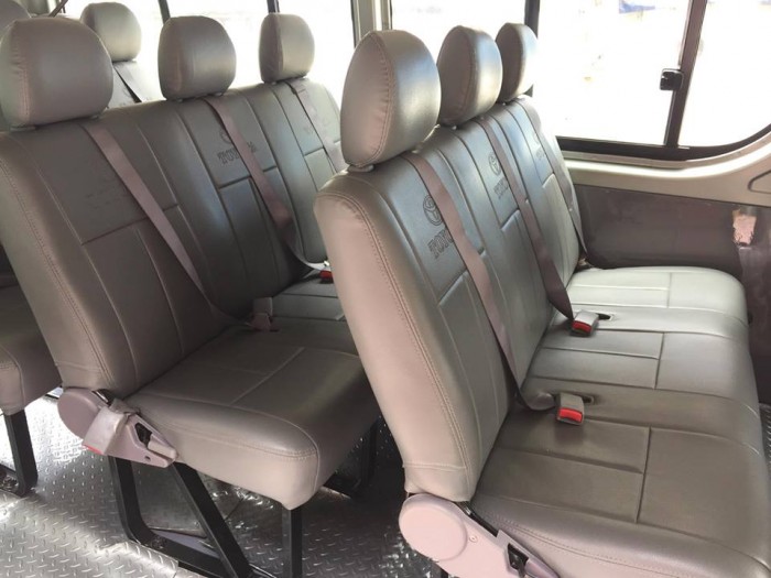 Cần bán gấp xe Toyota Hiace 2007 số sàn xe 16 chổ còn rất mới
