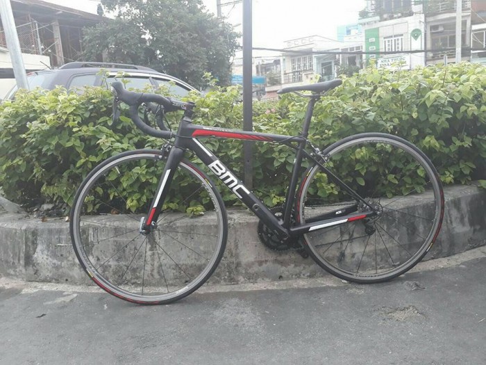 Roadbike cacbon BMC team machine SLR 03.Iike new