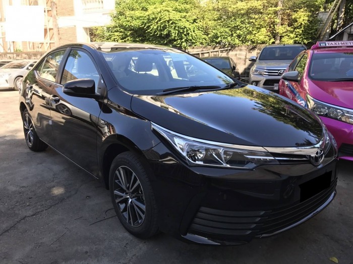 Cần bán chiếc Altis 1.8at 2016 màu đen vip, xe nhà trùm mềm