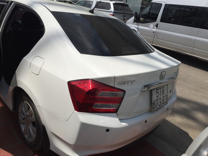 Bán Honda City sx 2013 màu trắng chạy lướt