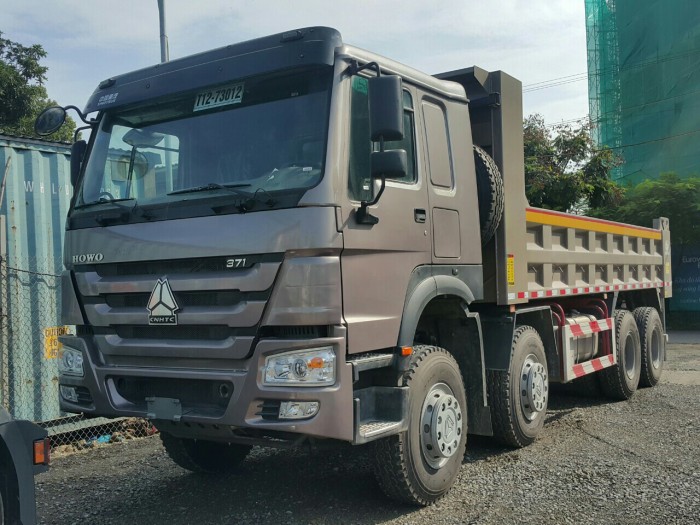 Xe Ben 4 Chân Howo 12 Lá Nhíp 2017 Thùng Dài 6,4M