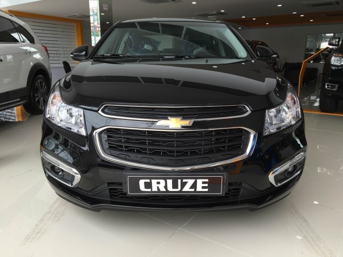 Chevrolet Cruze 2017 vay cao, vay nhanh, đủ màu