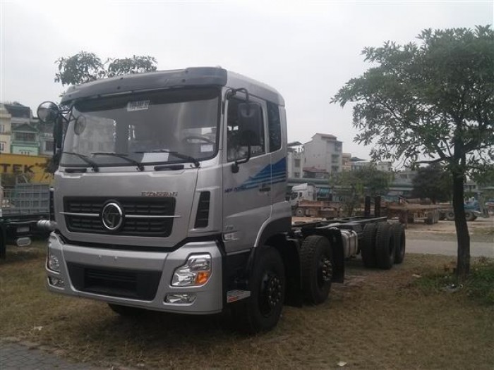 Ưu đãi- Khi mua xe tải 4 chân ( 4 giò) 17,9t 17,9 tấn 17.9T 17t9 dongfeng trường giang mẫu mới.