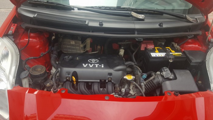 Cần bán xe Toyota Yaris 1.3at 2008 nhập khẩu Nhật Bản màu đỏ cực đẹp