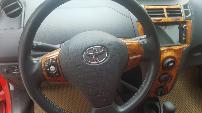 Cần bán xe Toyota Yaris 1.3at 2008 nhập khẩu Nhật Bản màu đỏ cực đẹp