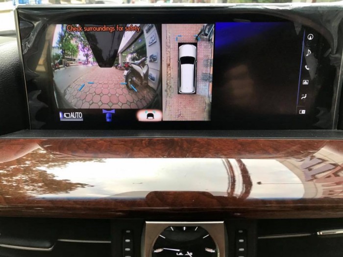 Cần bán chiếc Lexus LX570 2016 đ.ký 2017 màu đen vip