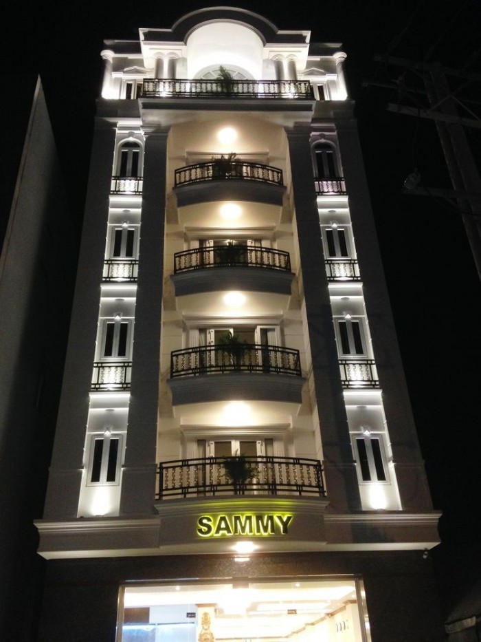Bán khách sạn mặt tiền Bùi Thị Xuân, Phường Bến Thành, Quận 1, DT: 7.5 x 23m, hầm 8 lầu