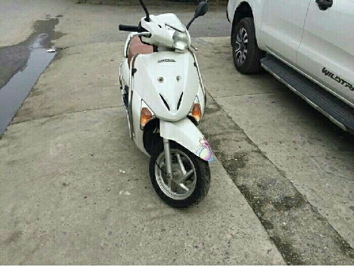 Cần bán xe scr đẹp