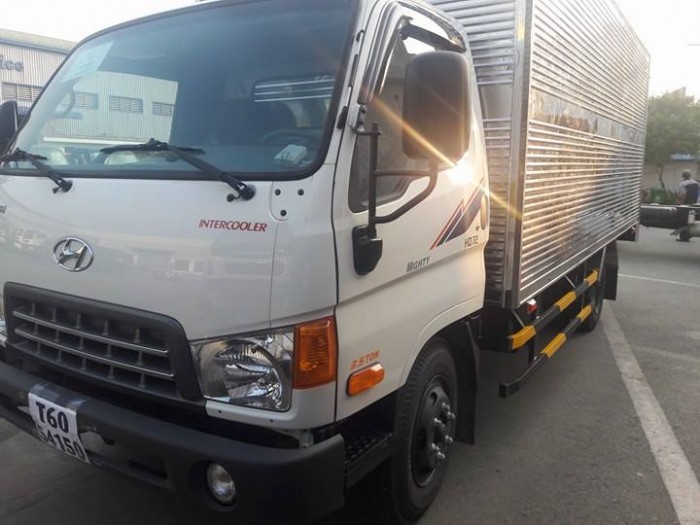 Tặng trước bạ khi mua Hyundai HD72 3,5 tấn. Xe tải Hyundai HD72 Đô Thành