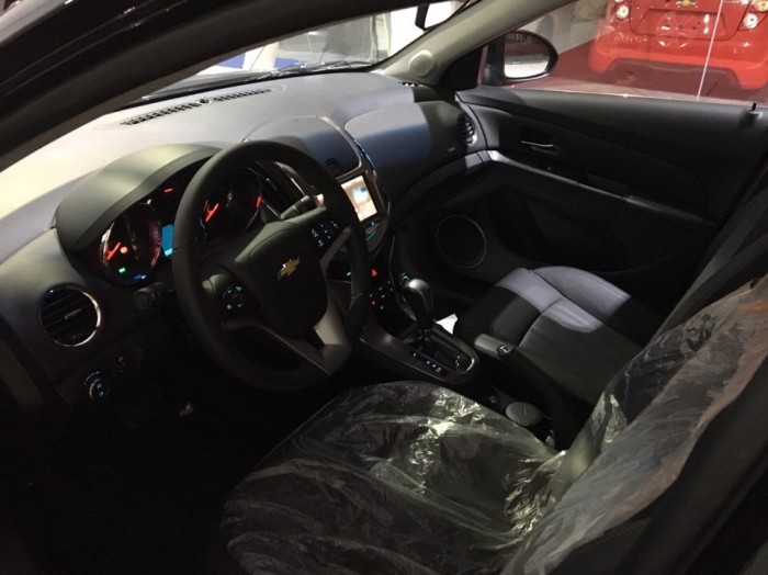 Chevrolet Cruze 2017 thích hợp cho kinh doanh grab uber hiệu quả, vay cao nhanh