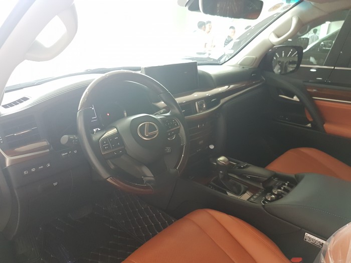 Bán Lexus Lx570 Sport Plus sản xuất năm 2016 đăng ký Cá nhân chính chủ