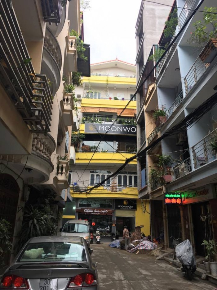 Bán nhà 5 tầng ngõ 28B Điện Biên Phủ, dt 50m2, ô tô vào