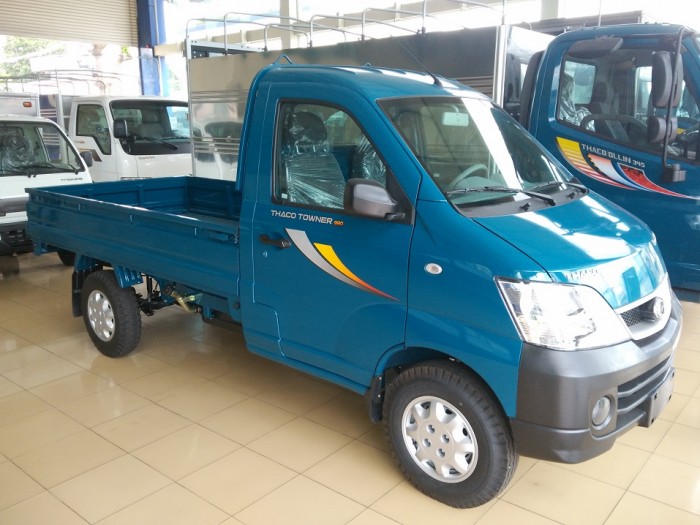 Giá bán xe tải THACO Towner mới tải trọng 990 Kg, động cơ Suzuki, Thích hợp lưu thông đường nhỏ, hẹp