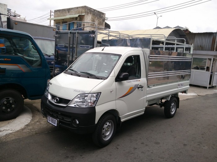 Giá bán xe tải THACO Towner mới tải trọng 990 Kg, động cơ Suzuki, Thích hợp lưu thông đường nhỏ, hẹp