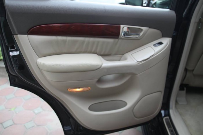 Lexus GX 470 đời 2008. Màu đen nội thất kem. Xe chính chủ nhập khẩu nguyên chiếc
