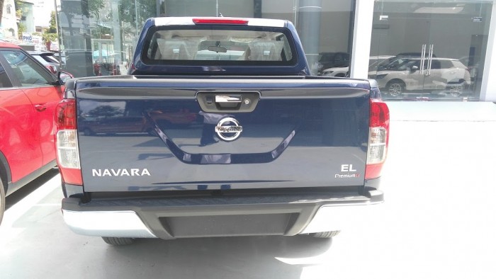 Nissan Navara 2.5 EL 2017, xe giao ngay, giảm tiền mặt 85tr, hỗ trợ vay 80%