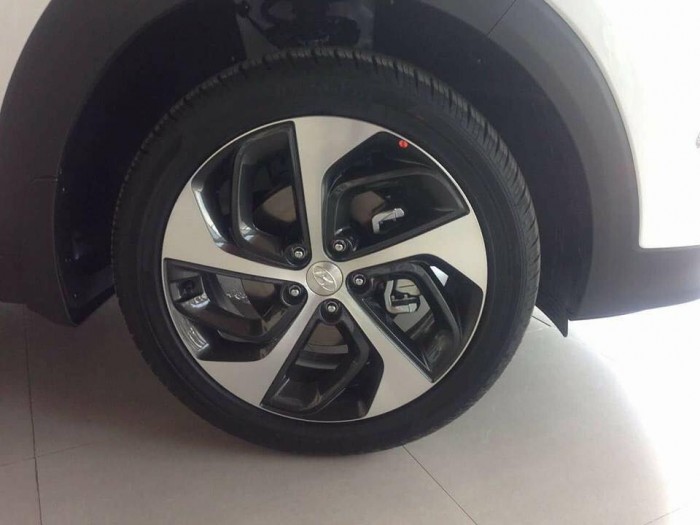 Tucson 1.6l Turbo GDI và tucson 2.0L máy dầu tại Hyundai Bà Rịa Vtau