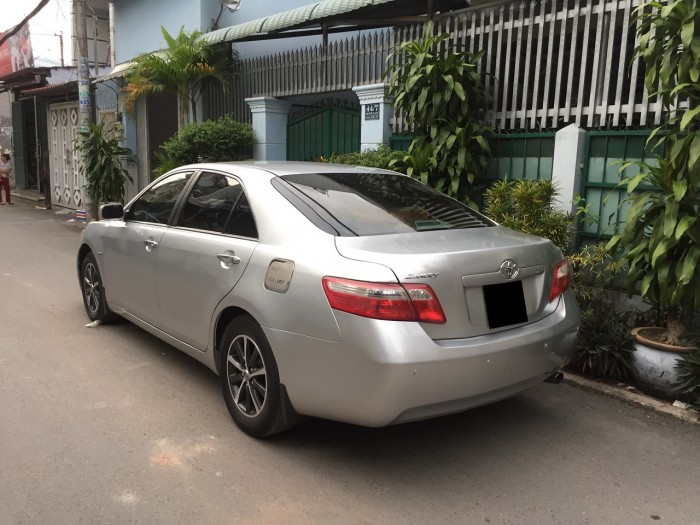 Nhà mình cần cho ra đi em Camry 2.4LE 2008 nhập khẩu Mỹ