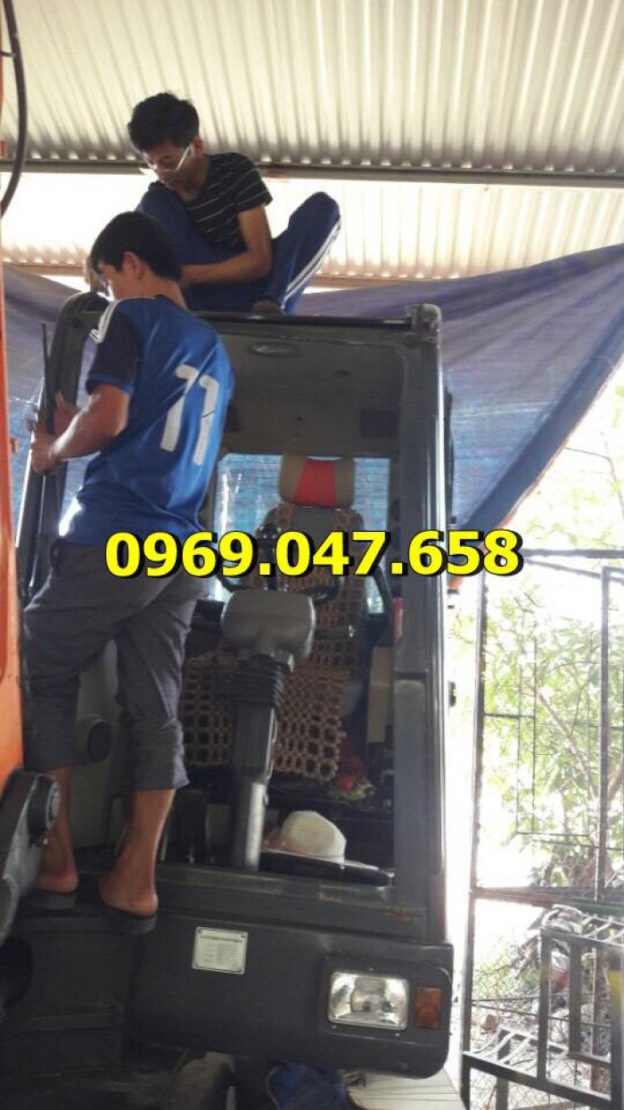 Kính Cabin Máy Xúc Lật Đào San Ủi