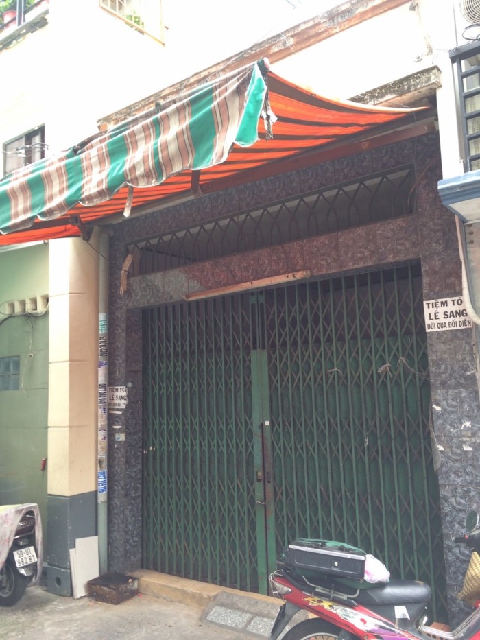 Bán gấp nhà hxh cmt8, dt 40.5m2
