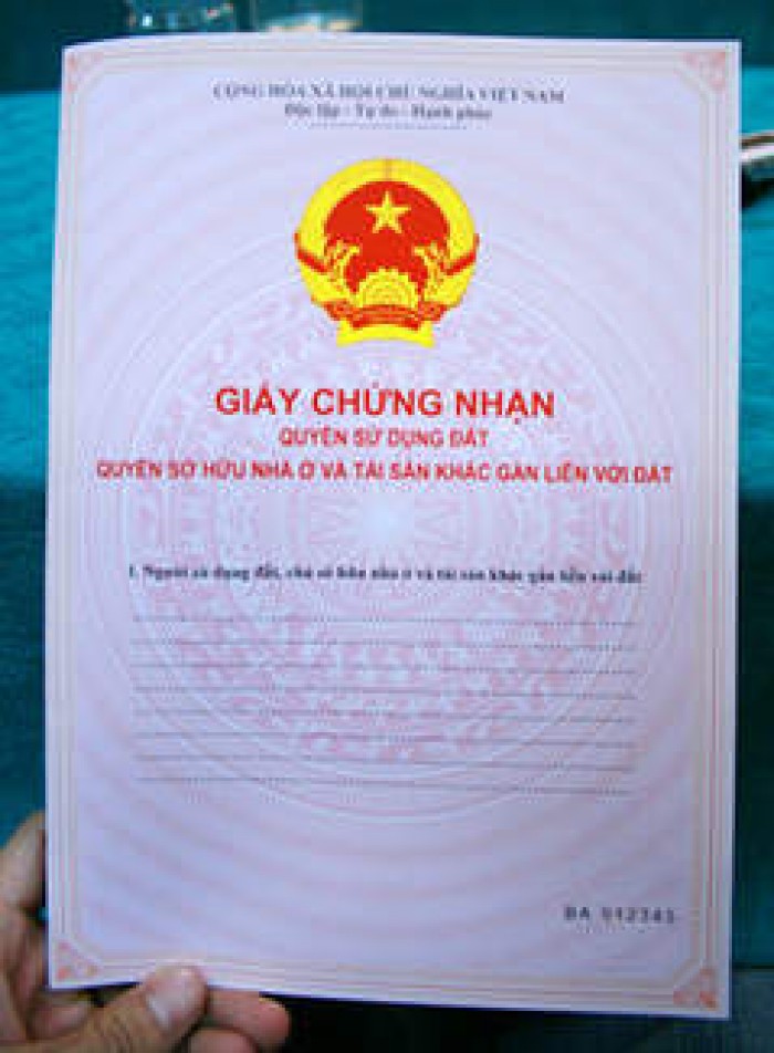 Chính chủ bán gấp lô góc 2 MT NGUYỄN HỮU TRÍ, sổ hồng riêng