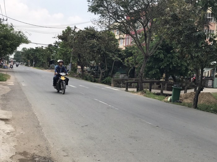 Cần tiền sang lại 501 m2 thổ cư mặt tiền đường nhựa 12m.