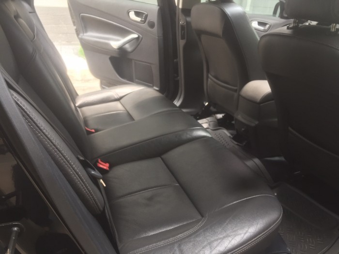 Cần bán xe Ford Mondeo 2.3at 2014 màu đen vip , xe gđ đi kĩ