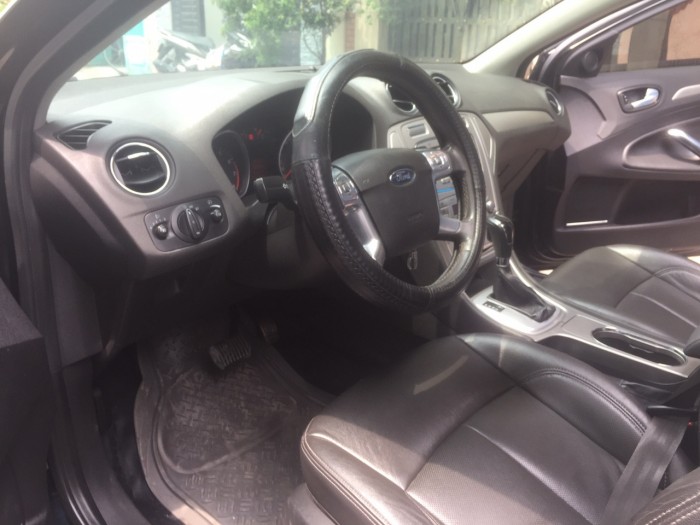 Cần bán xe Ford Mondeo 2.3at 2014 màu đen vip , xe gđ đi kĩ