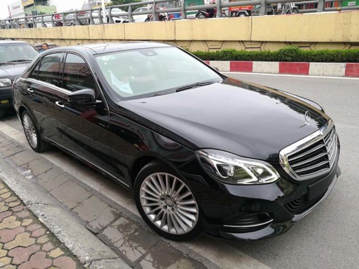 Cần Bán Mercedes Benz E400 đời 2014 Đen