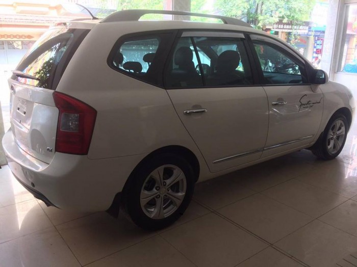 Bán Kia Carens 2.0MT, sản xuất 2016, màu trắng