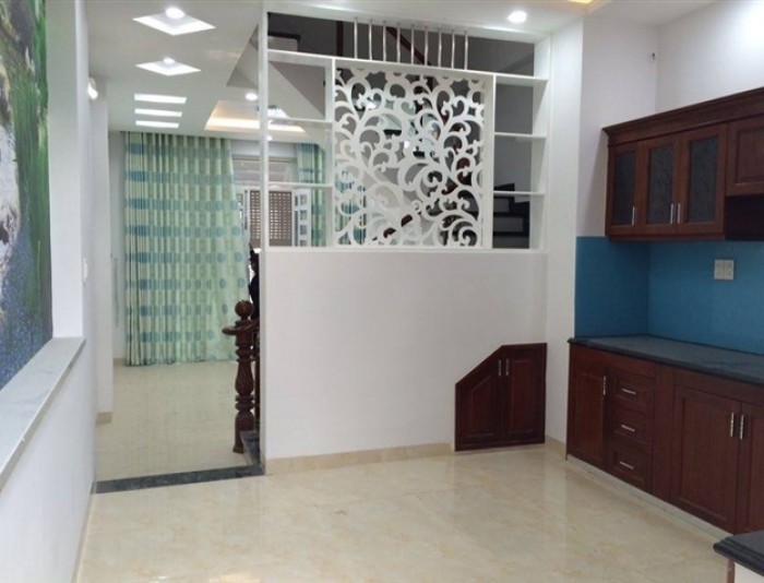 Nhà đẹp 4x14m, đúc kiên cố 1 trệt 3 lầu ngay đầu đường Hiệp Bình giao QL 13