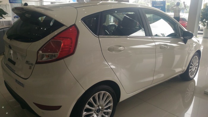 Xe 4 chỗ Ford Fiesta sport 1.0L, Fiesta ecoboost số tự động