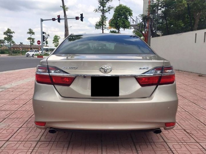 Bán gấp chiếc Toyota Camry 2.5Q 2016 option tương đương xe 2017