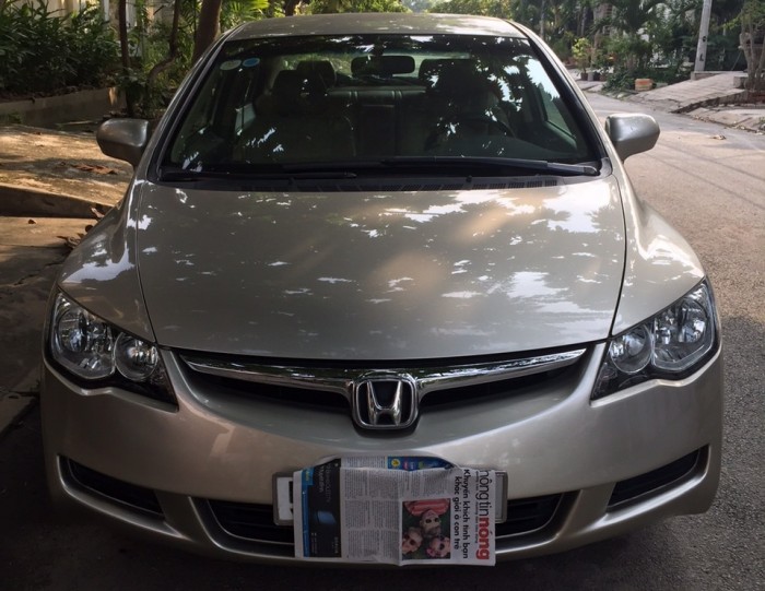 Cần bán xe Honda Civic 2008 số sàn màu vàng cát odo 80.000km