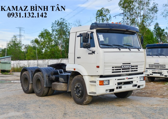 Xe đầu kéo KAMAZ 54115 (6x4)