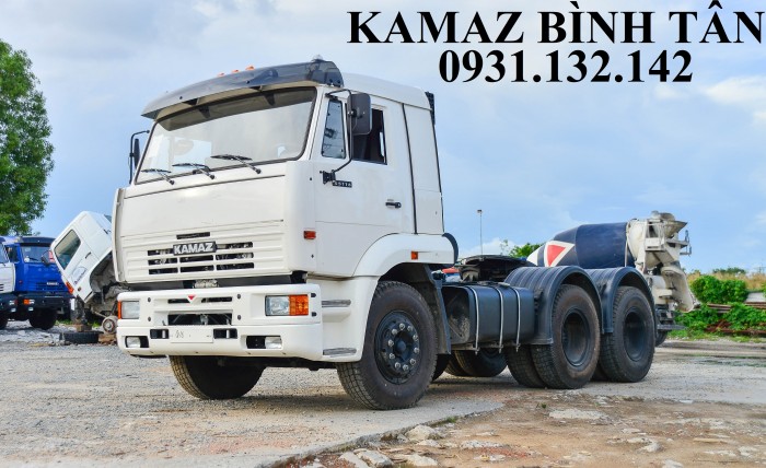 Xe đầu kéo KAMAZ 54115 (6x4)